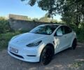 Білий Тесла Model Y, об'ємом двигуна 0 л та пробігом 142 тис. км за 22750 $, фото 1 на Automoto.ua
