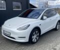 Білий Тесла Model Y, об'ємом двигуна 0 л та пробігом 77 тис. км за 30000 $, фото 1 на Automoto.ua