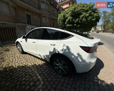 Белый Тесла Model Y, объемом двигателя 0 л и пробегом 72 тыс. км за 25200 $, фото 2 на Automoto.ua