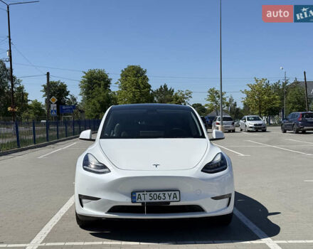 Белый Тесла Model Y, объемом двигателя 0 л и пробегом 110 тыс. км за 27750 $, фото 1 на Automoto.ua
