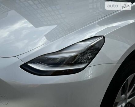 Белый Тесла Model Y, объемом двигателя 0 л и пробегом 41 тыс. км за 33750 $, фото 17 на Automoto.ua