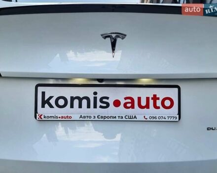 Белый Тесла Model Y, объемом двигателя 0 л и пробегом 98 тыс. км за 23699 $, фото 59 на Automoto.ua
