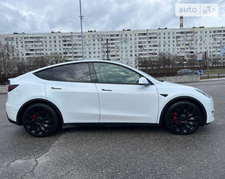 Белый Тесла Model Y, объемом двигателя 0 л и пробегом 43 тыс. км за 34500 $, фото 5 на Automoto.ua