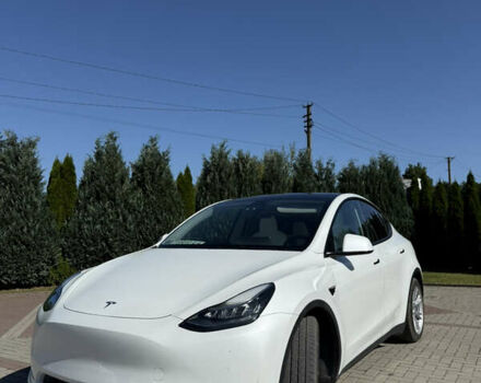 Белый Тесла Model Y, объемом двигателя 0 л и пробегом 19 тыс. км за 26500 $, фото 1 на Automoto.ua