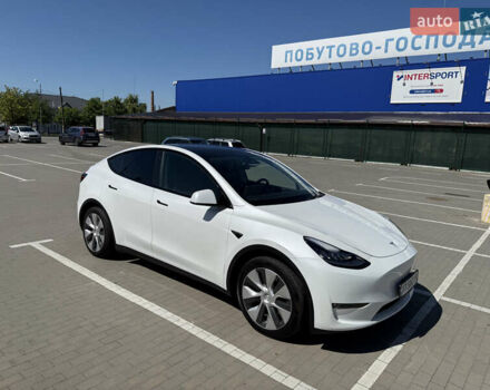 Белый Тесла Model Y, объемом двигателя 0 л и пробегом 110 тыс. км за 27750 $, фото 52 на Automoto.ua