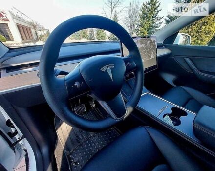 Белый Тесла Model Y, объемом двигателя 0 л и пробегом 14 тыс. км за 29900 $, фото 60 на Automoto.ua