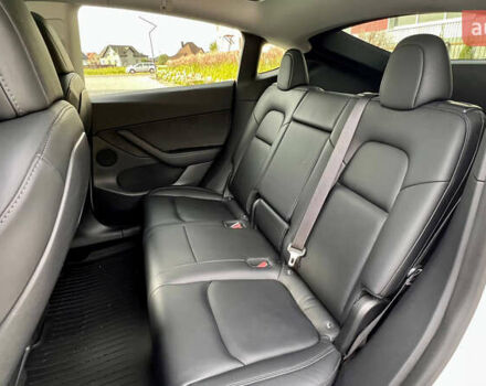 Тесла Model Y 2021 в Луцке на Automoto.ua Белый Тесла Model Y, объемом двигателя 0 л и пробегом 69 тыс. км за 22400 $, фото 23 на Automoto.ua