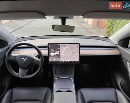 Белый Тесла Model Y, объемом двигателя 0 л и пробегом 69 тыс. км за 25500 $, фото 10 на Automoto.ua