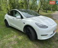 Белый Тесла Model Y, объемом двигателя 0 л и пробегом 75 тыс. км за 26000 $, фото 3 на Automoto.ua
