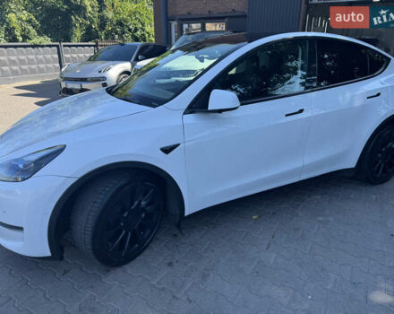Белый Тесла Model Y, объемом двигателя 0 л и пробегом 120 тыс. км за 32500 $, фото 18 на Automoto.ua