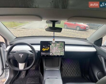 Белый Тесла Model Y, объемом двигателя 0 л и пробегом 74 тыс. км за 23600 $, фото 7 на Automoto.ua