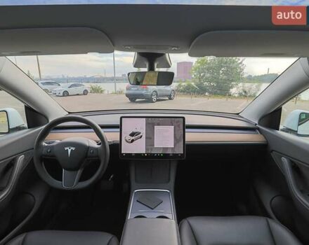 Білий Тесла Model Y, об'ємом двигуна 0 л та пробігом 9 тис. км за 53900 $, фото 12 на Automoto.ua