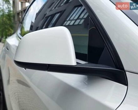 Белый Тесла Model Y, объемом двигателя 0 л и пробегом 98 тыс. км за 23699 $, фото 12 на Automoto.ua