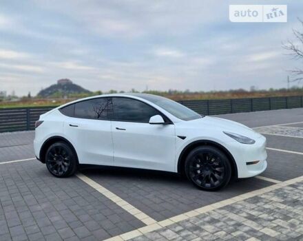 Белый Тесла Model Y, объемом двигателя 0 л и пробегом 38 тыс. км за 31900 $, фото 1 на Automoto.ua