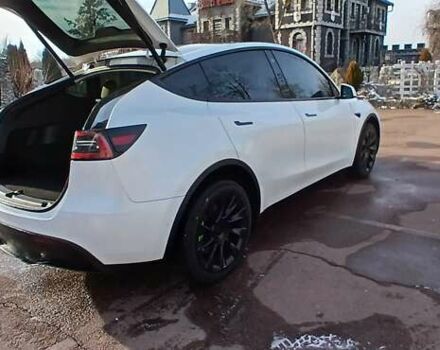 Белый Тесла Model Y, объемом двигателя 0 л и пробегом 61 тыс. км за 25950 $, фото 9 на Automoto.ua