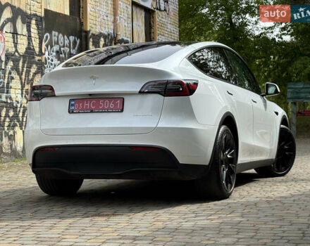 Белый Тесла Model Y, объемом двигателя 0 л и пробегом 122 тыс. км за 21800 $, фото 23 на Automoto.ua