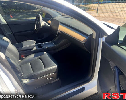 Белый Тесла Model Y, объемом двигателя 0 л и пробегом 63 тыс. км за 26500 $, фото 5 на Automoto.ua