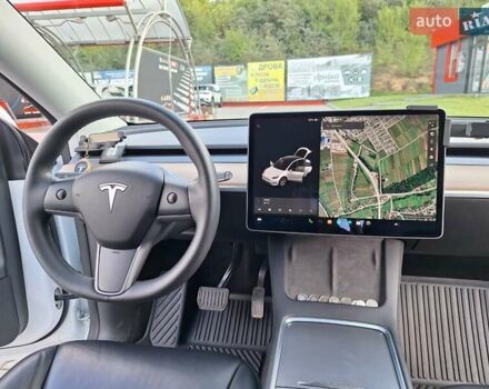 Білий Тесла Model Y, об'ємом двигуна 0 л та пробігом 75 тис. км за 30000 $, фото 21 на Automoto.ua