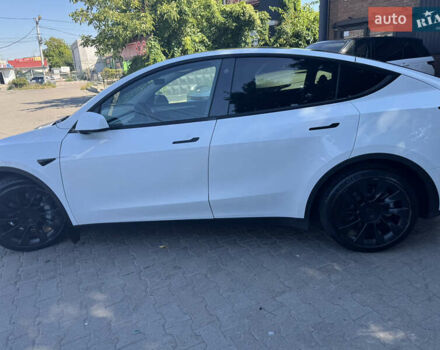 Белый Тесла Model Y, объемом двигателя 0 л и пробегом 120 тыс. км за 32500 $, фото 17 на Automoto.ua