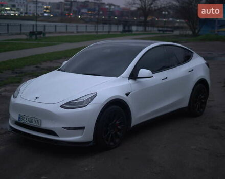 Білий Тесла Model Y, об'ємом двигуна 0 л та пробігом 66 тис. км за 23500 $, фото 24 на Automoto.ua
