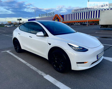 Білий Тесла Model Y, об'ємом двигуна 0 л та пробігом 97 тис. км за 34500 $, фото 1 на Automoto.ua