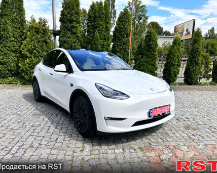 Белый Тесла Model Y, объемом двигателя 0.26 л и пробегом 80 тыс. км за 21500 $, фото 4 на Automoto.ua