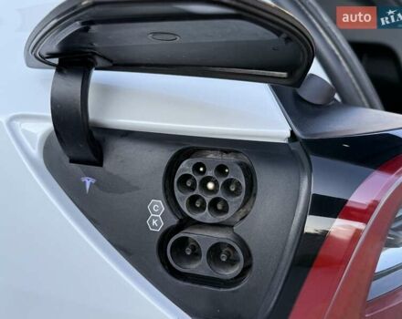 Белый Тесла Model Y, объемом двигателя 0 л и пробегом 78 тыс. км за 26800 $, фото 29 на Automoto.ua