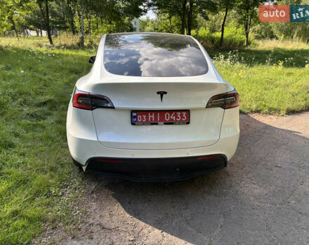 Белый Тесла Model Y, объемом двигателя 0 л и пробегом 101 тыс. км за 17500 $, фото 2 на Automoto.ua