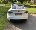 Белый Тесла Model Y, объемом двигателя 0 л и пробегом 101 тыс. км за 17500 $, фото 2 на Automoto.ua