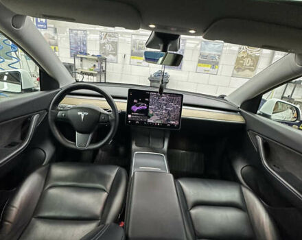 Білий Тесла Model Y, об'ємом двигуна 0 л та пробігом 75 тис. км за 21000 $, фото 12 на Automoto.ua