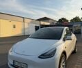 Белый Тесла Model Y, объемом двигателя 0 л и пробегом 120 тыс. км за 23200 $, фото 1 на Automoto.ua