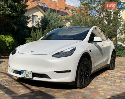 Белый Тесла Model Y, объемом двигателя 0 л и пробегом 52 тыс. км за 21900 $, фото 5 на Automoto.ua
