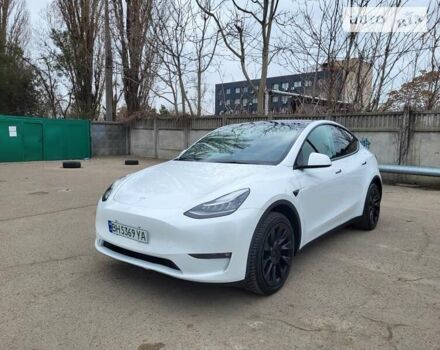 Белый Тесла Model Y, объемом двигателя 0 л и пробегом 76 тыс. км за 32800 $, фото 1 на Automoto.ua