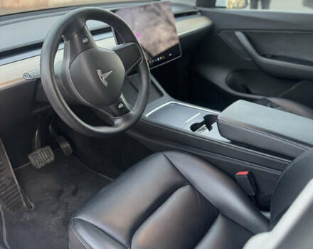 Білий Тесла Model Y, об'ємом двигуна 0 л та пробігом 55 тис. км за 24990 $, фото 8 на Automoto.ua