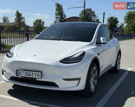 Белый Тесла Model Y, объемом двигателя 0 л и пробегом 110 тыс. км за 27750 $, фото 37 на Automoto.ua