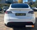 Белый Тесла Model Y, объемом двигателя 75 л и пробегом 23 тыс. км за 32500 $, фото 5 на Automoto.ua