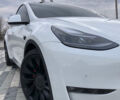 Білий Тесла Model Y, об'ємом двигуна 0 л та пробігом 63 тис. км за 22500 $, фото 1 на Automoto.ua