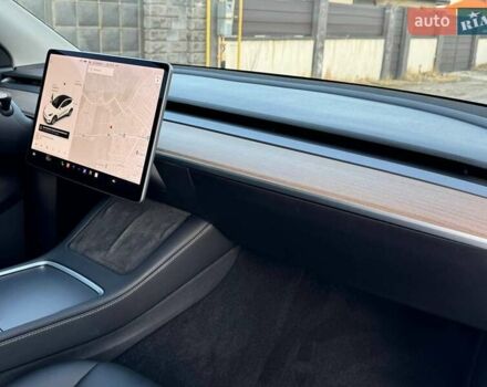 Белый Тесла Model Y, объемом двигателя 0 л и пробегом 38 тыс. км за 24100 $, фото 55 на Automoto.ua
