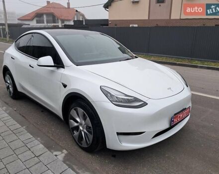 Белый Тесла Model Y, объемом двигателя 0 л и пробегом 39 тыс. км за 26000 $, фото 2 на Automoto.ua