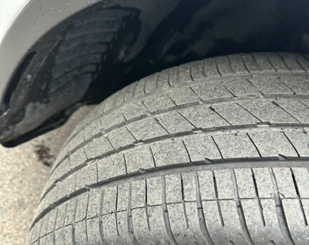 Белый Тесла Model Y, объемом двигателя 0 л и пробегом 86 тыс. км за 26700 $, фото 14 на Automoto.ua