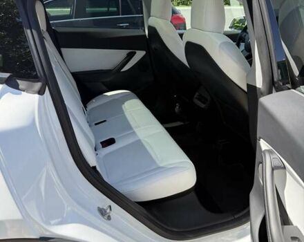 Белый Тесла Model Y, объемом двигателя 0 л и пробегом 119 тыс. км за 24500 $, фото 12 на Automoto.ua