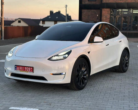 Білий Тесла Model Y, об'ємом двигуна 0 л та пробігом 105 тис. км за 24900 $, фото 1 на Automoto.ua