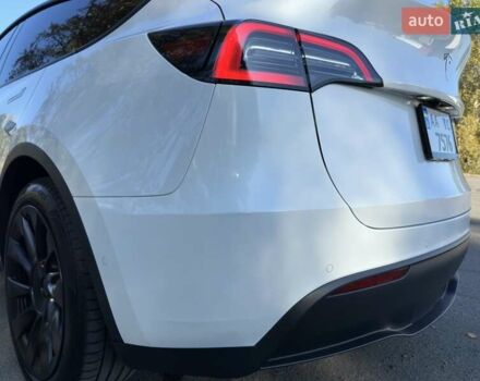 Тесла Model Y 2021 в Киеве на Automoto.ua Белый Тесла Model Y, объемом двигателя 0 л и пробегом 73 тыс. км за 29400 $, фото 16 на Automoto.ua