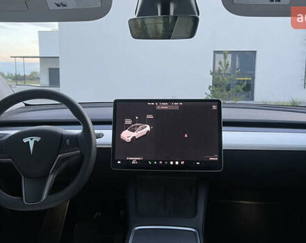 Белый Тесла Model Y, объемом двигателя 0 л и пробегом 121 тыс. км за 18400 $, фото 15 на Automoto.ua