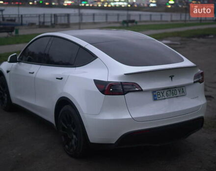 Білий Тесла Model Y, об'ємом двигуна 0 л та пробігом 66 тис. км за 23500 $, фото 56 на Automoto.ua