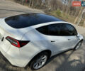 Белый Тесла Model Y, объемом двигателя 0 л и пробегом 64 тыс. км за 32500 $, фото 28 на Automoto.ua