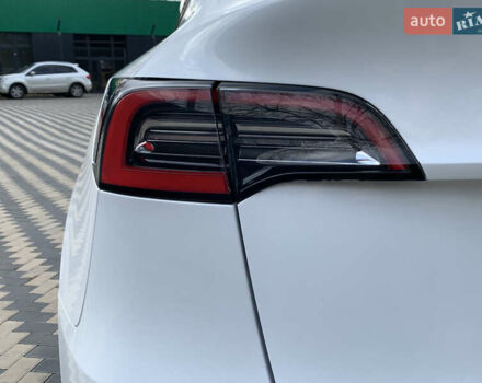 Белый Тесла Model Y, объемом двигателя 0 л и пробегом 50 тыс. км за 22800 $, фото 14 на Automoto.ua