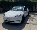 Белый Тесла Model Y, объемом двигателя 0 л и пробегом 84 тыс. км за 22000 $, фото 2 на Automoto.ua