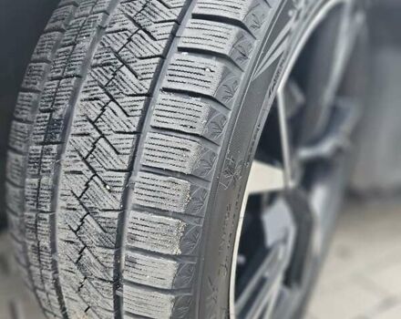 Тесла Model Y 2021 в Ровно на Automoto.ua Белый Тесла Model Y, объемом двигателя 0 л и пробегом 133 тыс. км за 22000 $, фото 16 на Automoto.ua