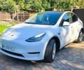 Белый Тесла Model Y, объемом двигателя 0 л и пробегом 150 тыс. км за 21999 $, фото 1 на Automoto.ua